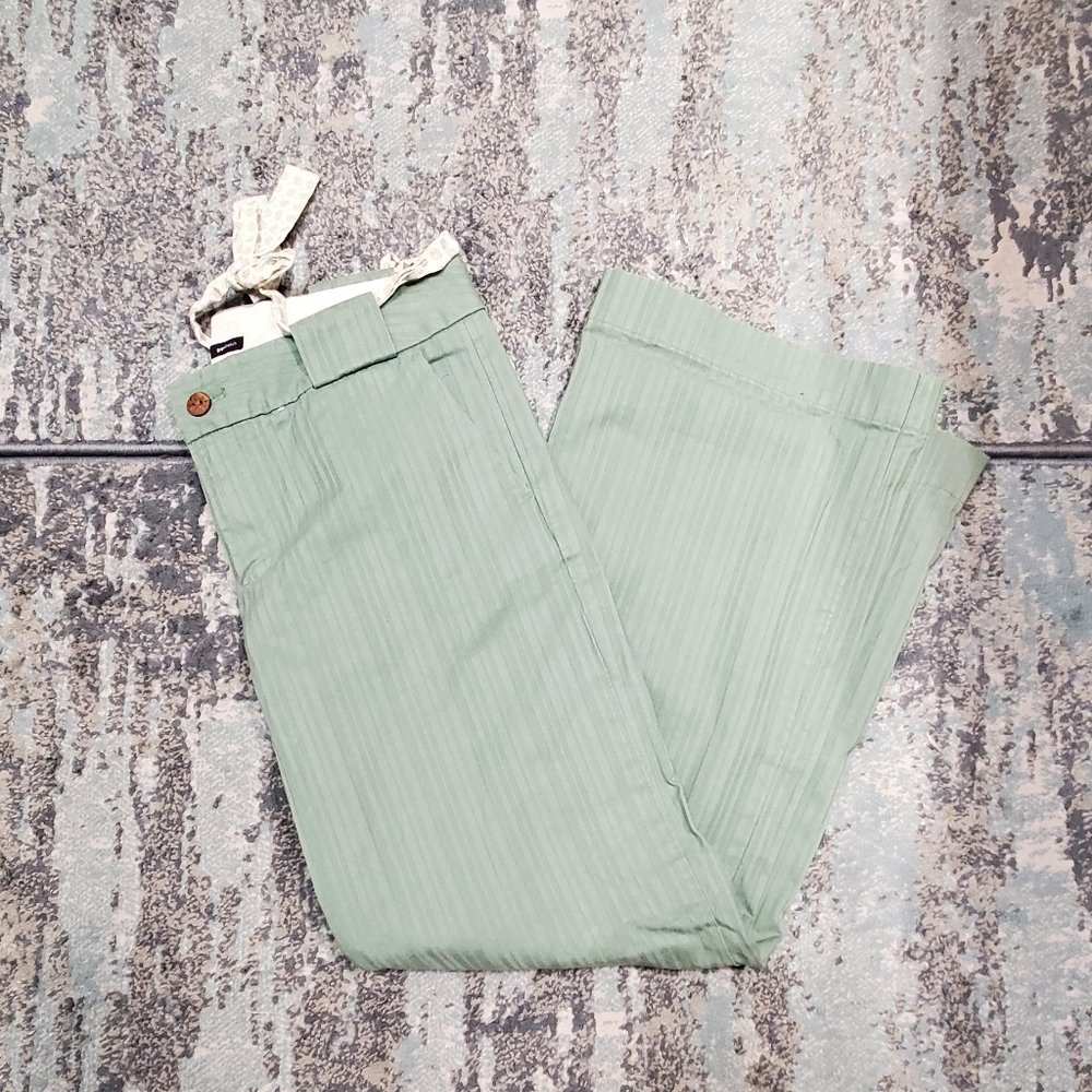 Green Stripe Wide-Leg Pants with Tie Waist Size 4 - Picture 1 of 7